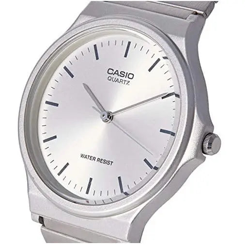 Reloj Casio Quartz Mq-24d-7e Correa Color Plata Bisel Plata - Casio - detalle