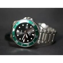 Reloj Casio Analogo Acero Inox Mdv-106dd-1a3vcf Correa Plateado Bisel Verde Oscuro Fondo Negro - Casio