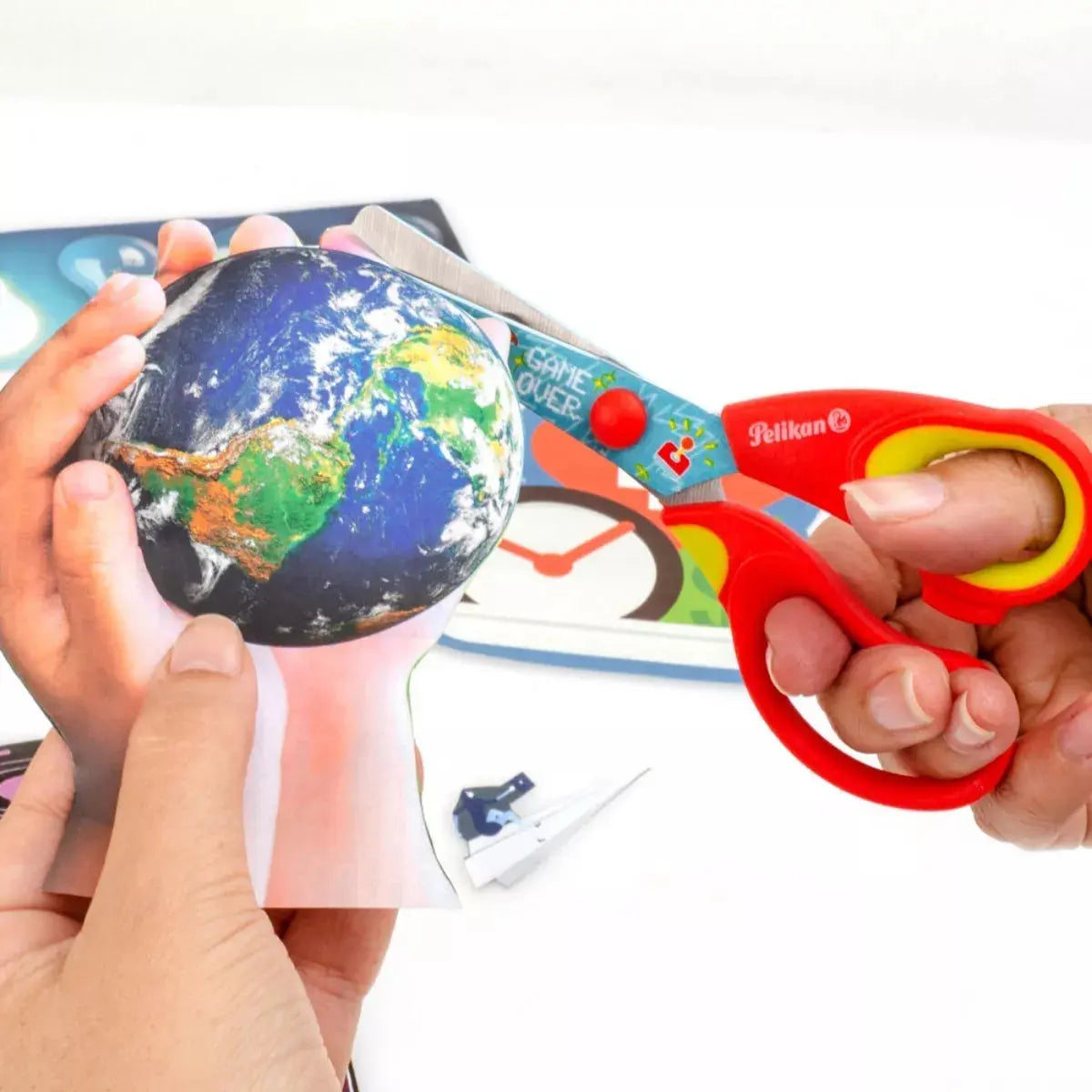 Tijera Escolar Ergonómica Confort Fancy 5 Pelikan Punta Roma - Pelikan - vista lateral