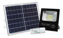 Reflector Solar Led Sanelec 60w Control Remoto Exteriores - Sanelec - contenido