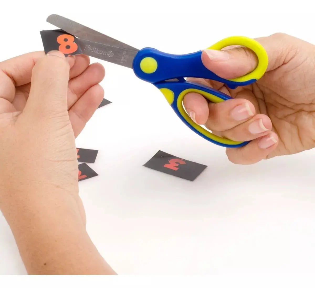 Tijeras Escolar Pelikan Punta Roma Mango Super Suave - Parker - vista lateral