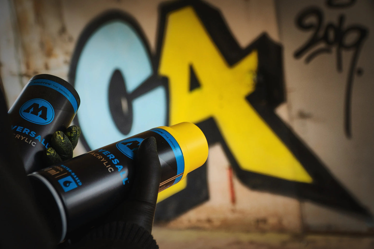 MOLOTOW - COVERSALL Aerosol acrílico base agua  400 ml KIWI N. 118 |#95b922 | opaco | ? | mate / 400 ML - Molotow - empaque
