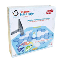 PINGÜINO SOBRE HIELO - Diako - vista lateral