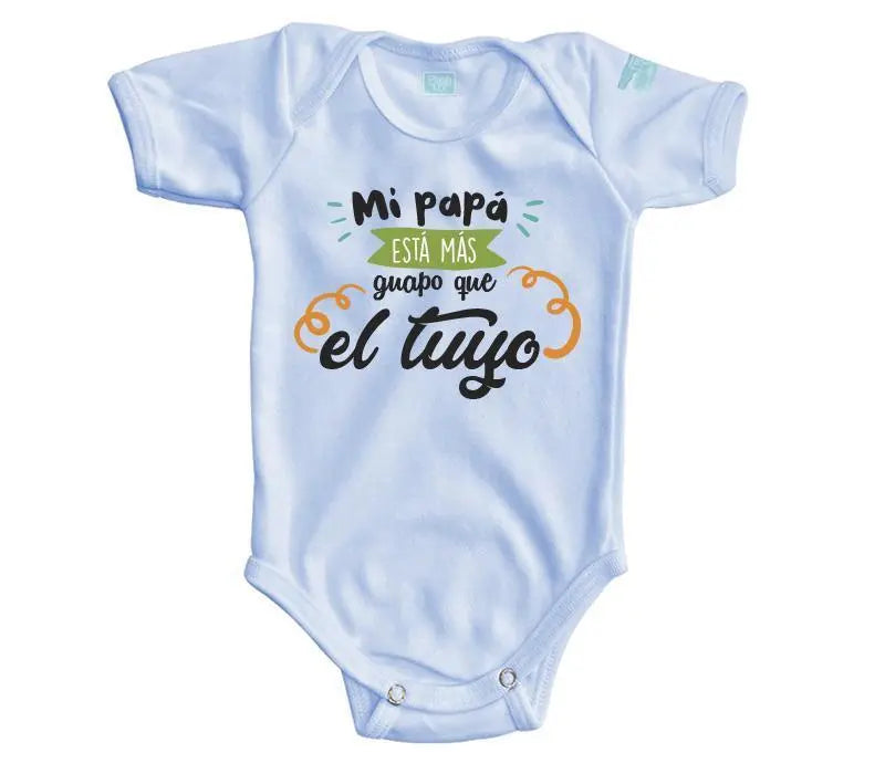 Body Bebé Mi Papá Esta Más Guapo Manga Corta / Blanco / 3 - Coveme - vista lateral
